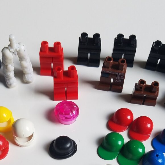 Lego Miscellaneous Mini Figure Pieces - Picture 9 of 12